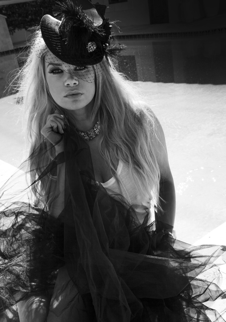 Masha Lund - Makeup Artist Simon Rihana